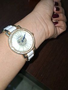 Elegant Cartier fashion Women's Watch