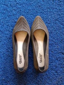 Black Pointed Shoe