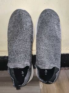 Tu Man Gray Knit Slip-On Sneakers(UK)