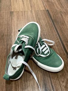 H&amp;M Unisex Shoe