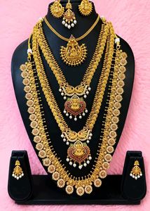 Indian Traditional Gold Tone Necklace Set