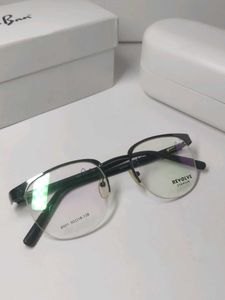 Stylish Eyeglasses with Case