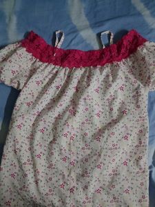 Off-the-shoulder Floral Top