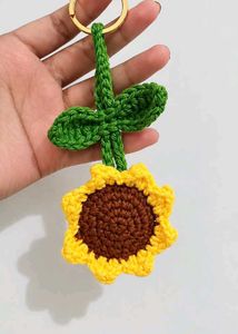 sunflower crochet keychain + surprise freebie