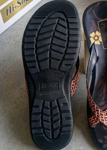 Hi-Style Flip-Flop Sandals
