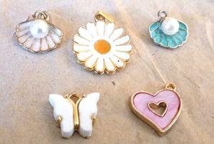 Pack of 5 (pendants only)/Dollars