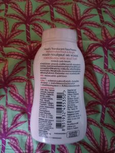Ponds Watermelon fresh and bright face powder