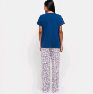 Cozy Floral Printed Night Suit &amp; Free Gift