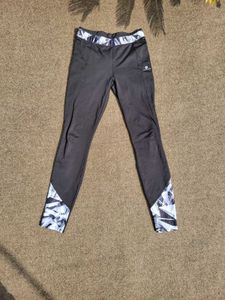 Domayoga Black Geometric Leggings