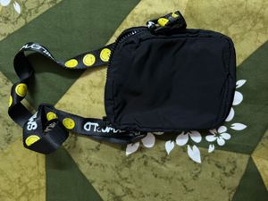 💌on sale💌Smiley Face Crossbody Bag