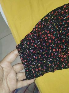 H&amp;M Floral Print Smocked Long Sleeve Top