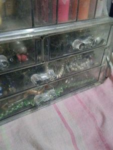 Makeup Organizer &amp; Jewelery Drawer