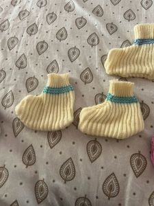 Woollen Socks N Sweater For Infant