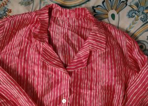 🩷 Pink &amp; White Striped Button-Up shirt