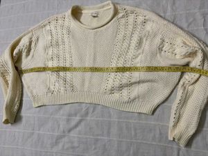Creamy Cable Knit Cropped Sweater