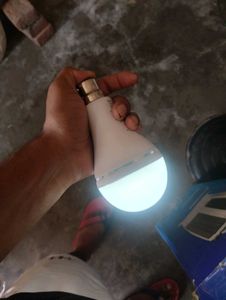 Charging LED Bulb