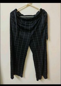 Chic Black & White Checked Pants