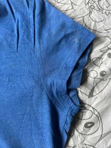 blue women tshirt