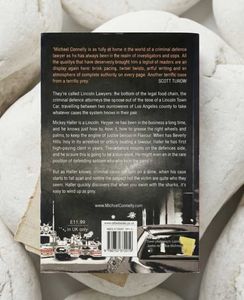 ⚖️ The Lincoln Lawyer by Michael Connelly