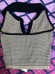 Striped Halter neck crop top - Urbanic London