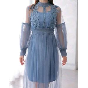 Elegant Blue Tulle Dress with Lace Detail