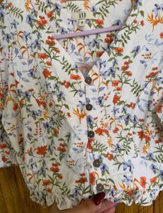 AND Floral Print Cropped Top