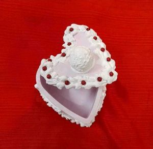Heart cake with Ice on Top Trinket Box