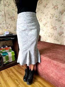 Stylish Grey Fishtail Midi Skirt