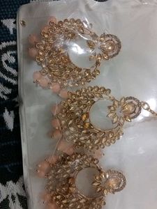 Earrings &amp; Maang Tikka Set