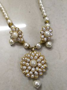 Beautiful Pearl Set With Earrings