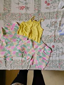 Cute Tropical Outfit Set