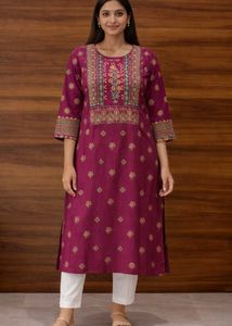 Elegant Purple Embroidered Kurta