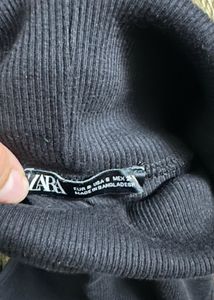 Zara Sleeveless Black Turtleneck Top