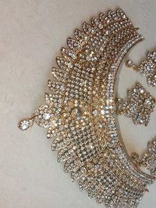 Stunning Crystal Choker Necklace Set