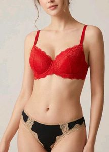 Red Lace Bra &amp; Black Panty Set 90cm