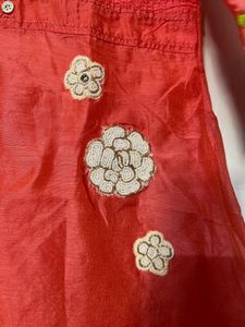Elegant Coral Kurta with Floral Embroidery