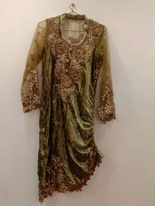Women Ethnic Partywear Velvet Kurta