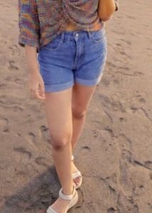 Deep knit top