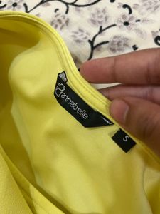 pantaloon Lime Solid Puff Sleeve Top