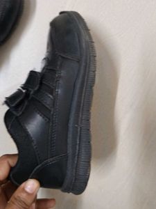 Force 10 by Liberty Black Shoes(6 years best fit)