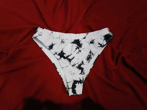 🇳🇿💫🎀Tie-Dye Bikini Bottom