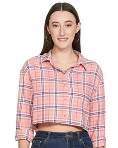 crop pink shirt