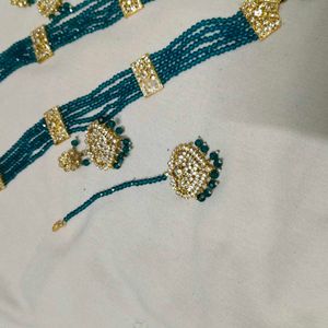 Stunning Teal Beaded Jewellery Set