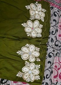 Green Kurta with Floral Embroidery