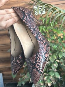 Stylish Snake Print Kitten Heels