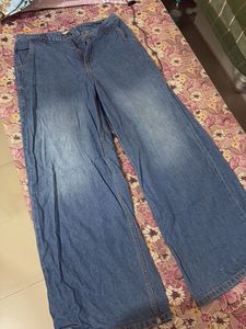 Stylish Wide-Leg Dark Wash Jeans