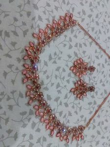 Stunning Rose Gold Necklace &amp; Earring Set
