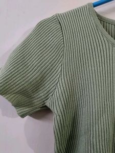 Ribbed Knit Cropped Top