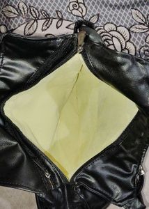 Chic Black Faux Leather Shoulder Bag