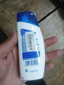 Head &amp; Shoulders 7 in 1 Anti-Dandruff Shampoo